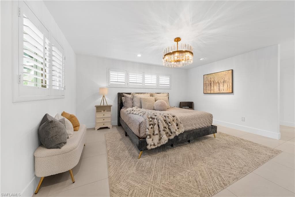 516 Neapolitan Ln, Naples, FL 34103-21