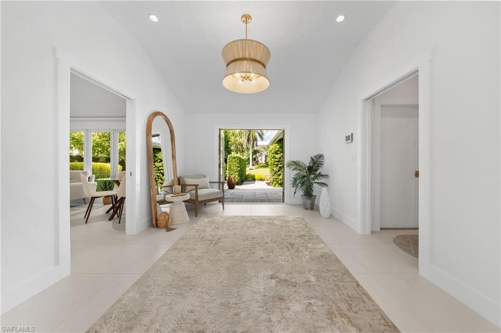 516 Neapolitan Ln, Naples, FL 34103-31