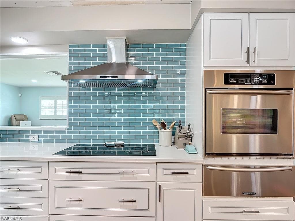 2818 17th Pl, Cape Coral, FL 33904-21