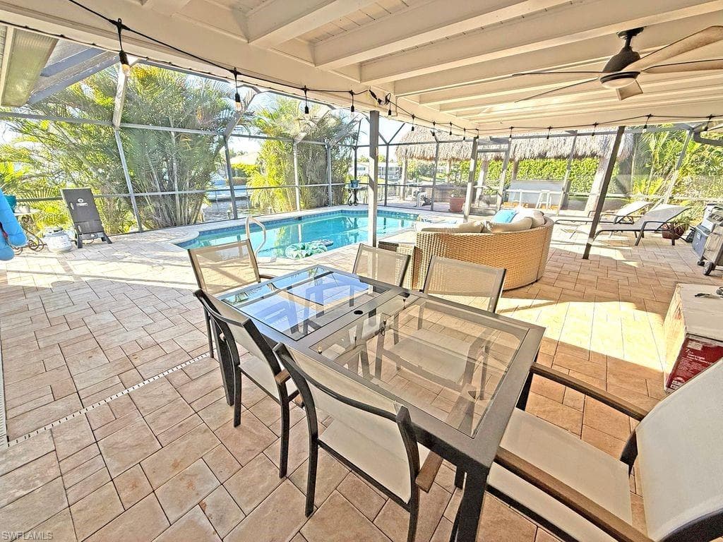 2818 17th Pl, Cape Coral, FL 33904-35