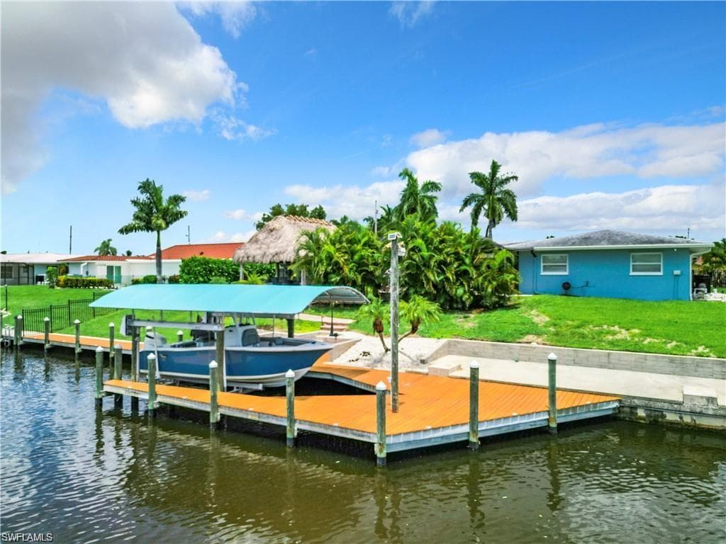 2818 17th Pl, Cape Coral, FL 33904-7