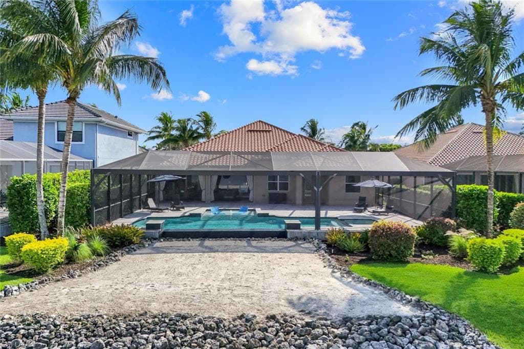 9075 Breakwater Dr, Naples, FL 34120-35