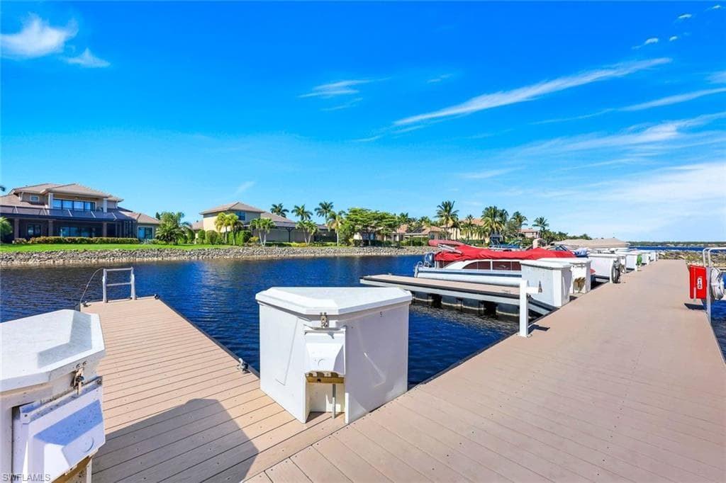 9075 Breakwater Dr, Naples, FL 34120-39