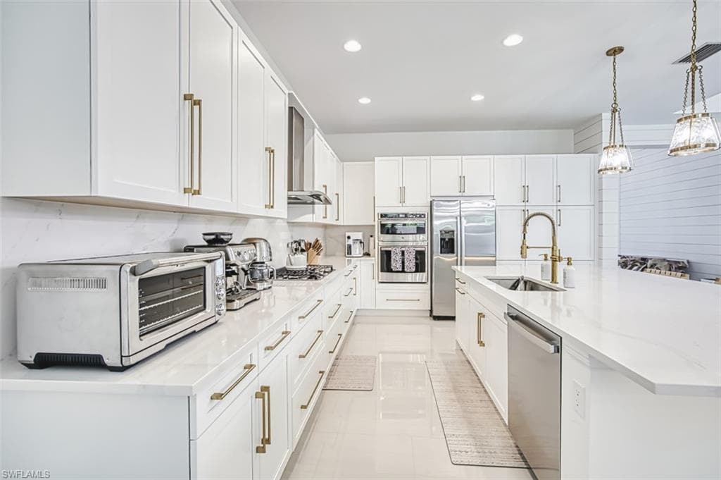 12169 Eucalyptus Way, Naples, FL 34120-12