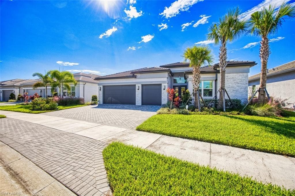 12169 Eucalyptus Way, Naples, FL 34120-1