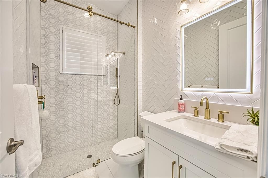 12169 Eucalyptus Way, Naples, FL 34120-35