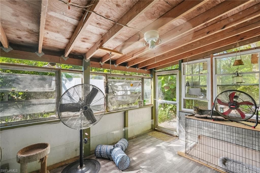 2010 Jung Blvd E, Naples, FL 34120-24