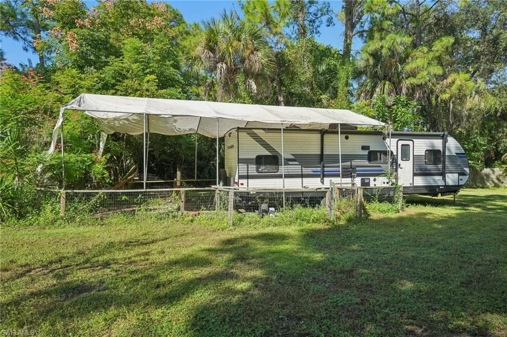 2010 Jung Blvd E, Naples, FL 34120-37