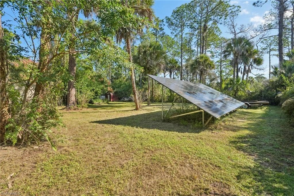 2010 Jung Blvd E, Naples, FL 34120-41