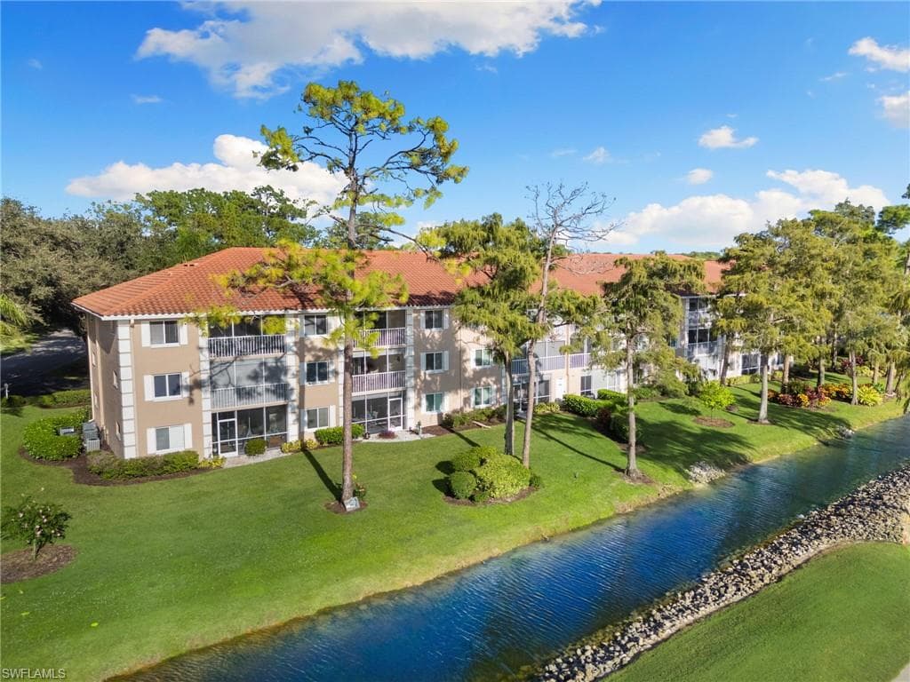 5950 Amherst Dr A306, Naples, FL 34112-33