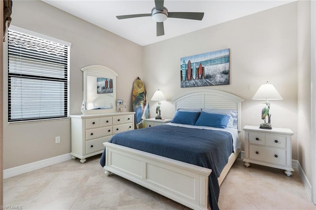 12832 Kinross Ln, Naples, FL 34120-19