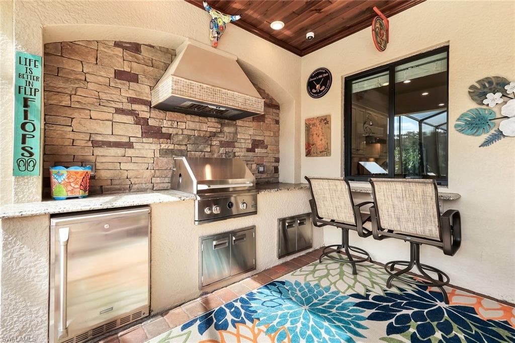 12832 Kinross Ln, Naples, FL 34120-25