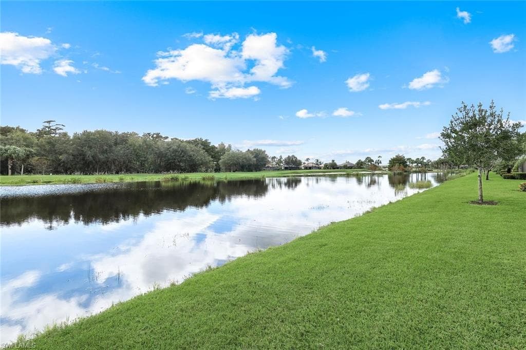 12832 Kinross Ln, Naples, FL 34120-30