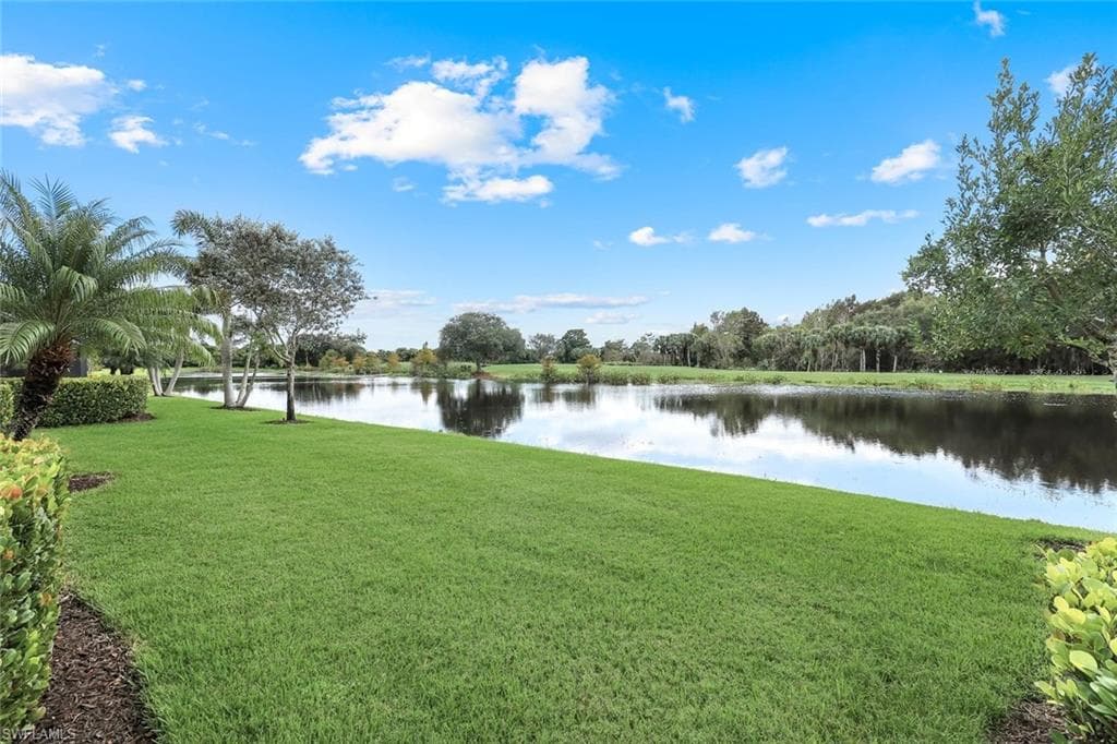12832 Kinross Ln, Naples, FL 34120-32