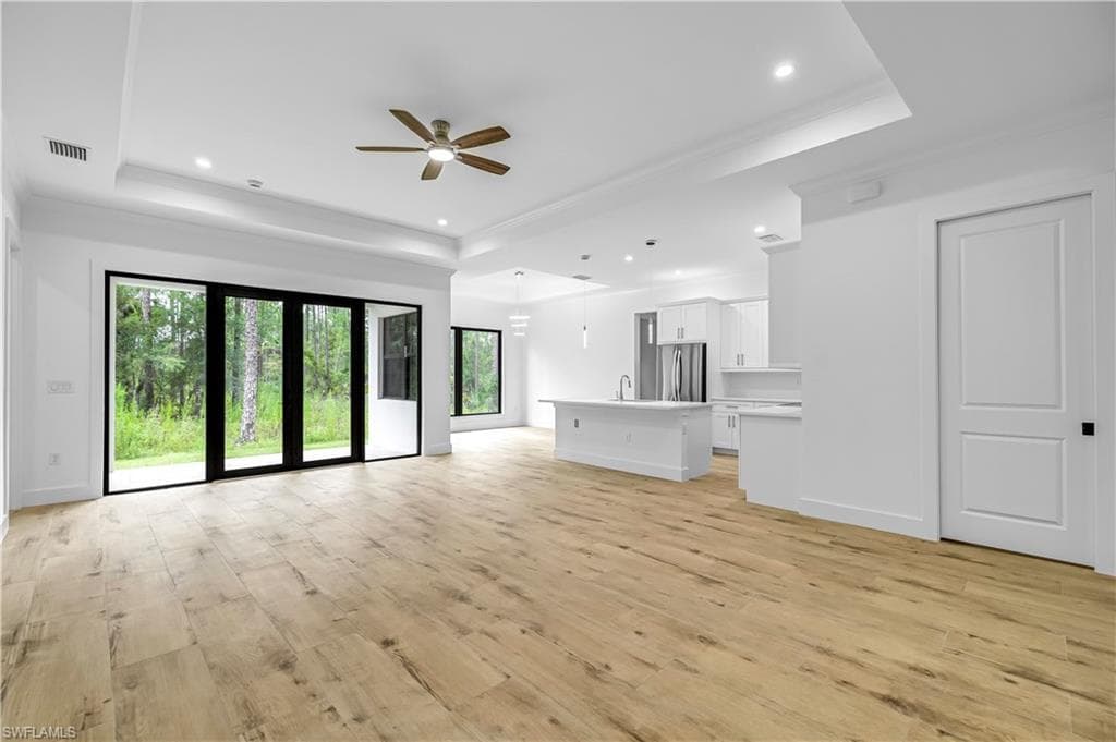 2668 39th Ave NE, Naples, FL 34120-12