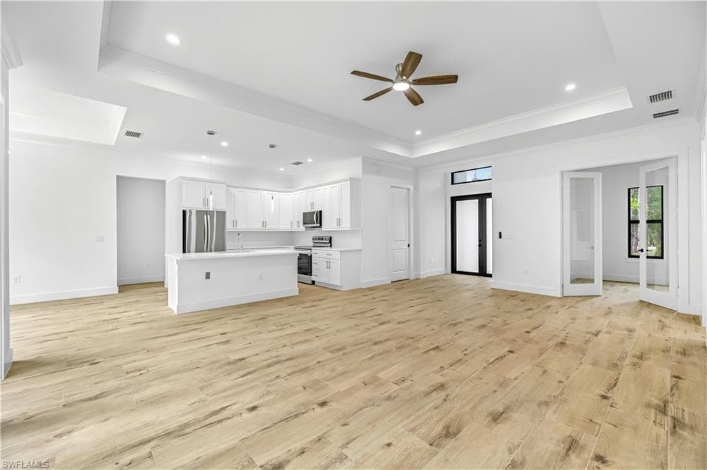 2668 39th Ave NE, Naples, FL 34120-13