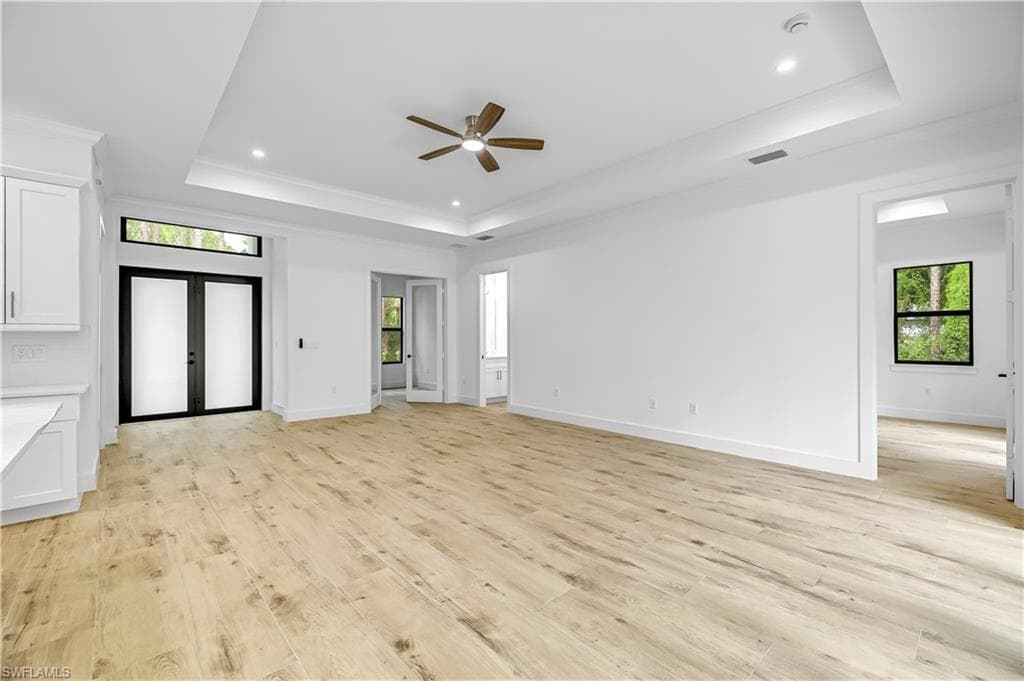 2668 39th Ave NE, Naples, FL 34120-15