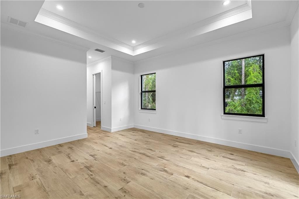 2668 39th Ave NE, Naples, FL 34120-22