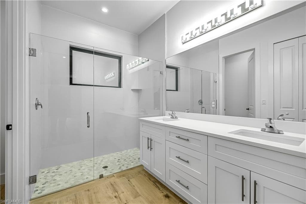 2668 39th Ave NE, Naples, FL 34120-27