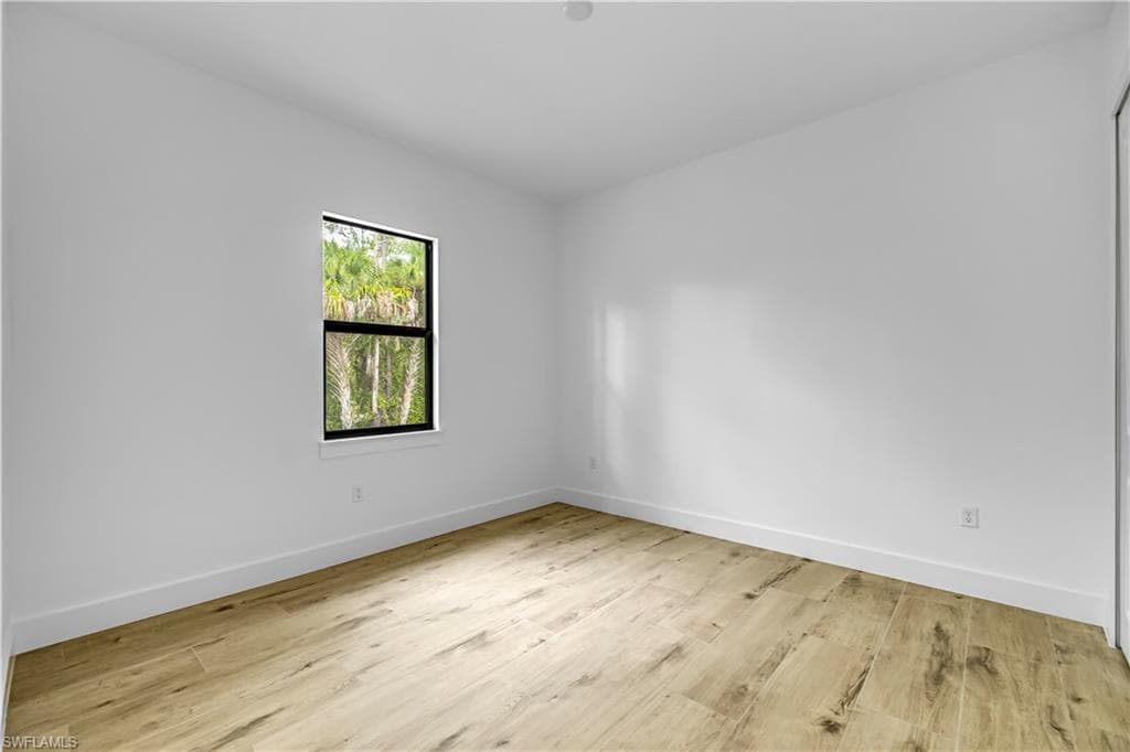 2668 39th Ave NE, Naples, FL 34120-28