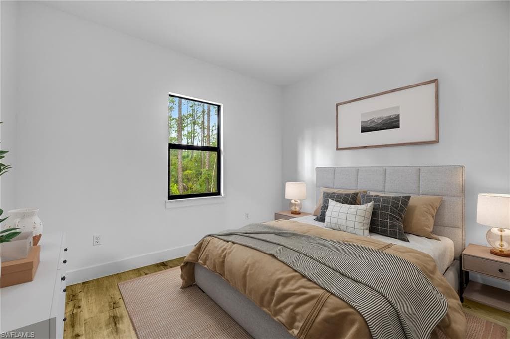 2668 39th Ave NE, Naples, FL 34120-29