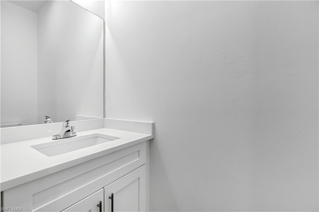 2668 39th Ave NE, Naples, FL 34120-36