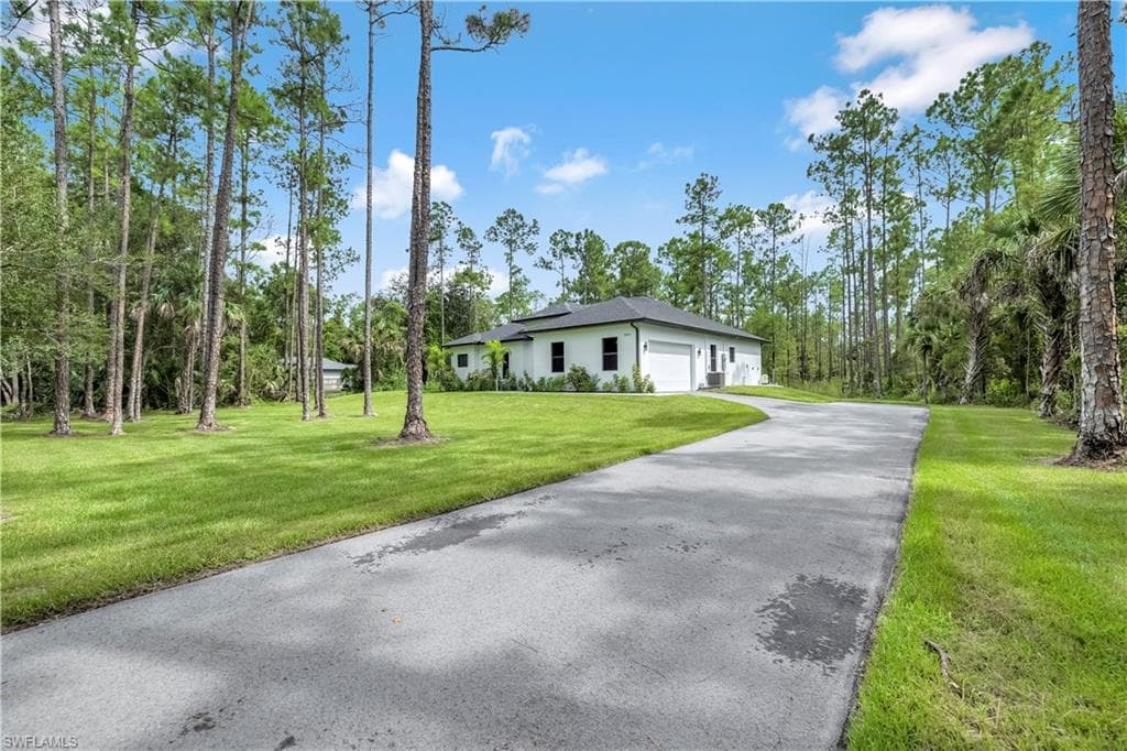 2668 39th Ave NE, Naples, FL 34120-4