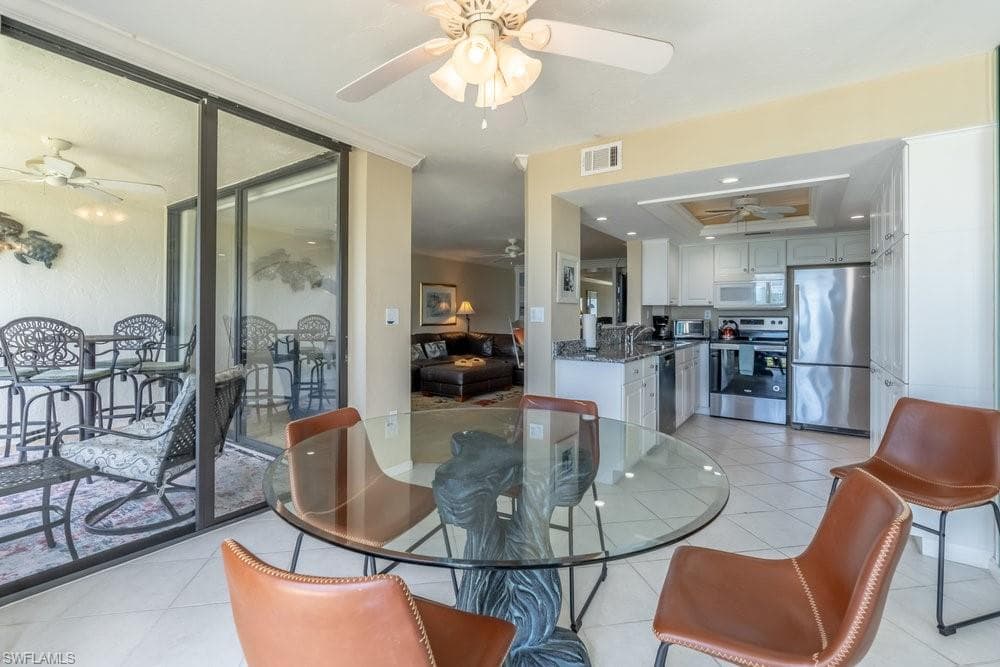 10475 Gulf Shore Dr 122, Naples, FL 34108-13