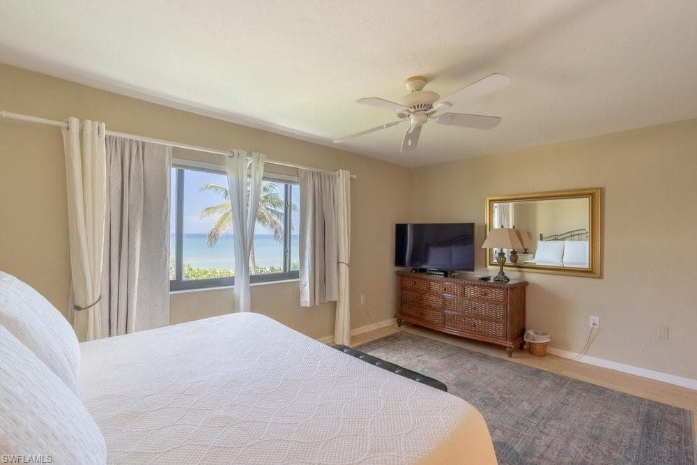 10475 Gulf Shore Dr 122, Naples, FL 34108-18