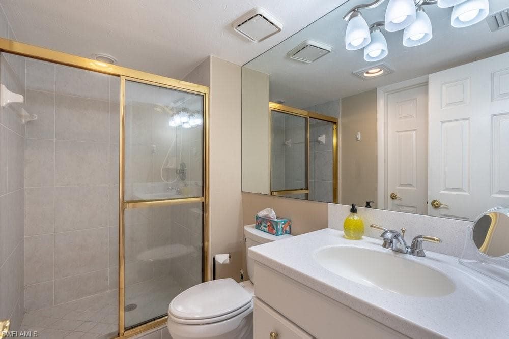 10475 Gulf Shore Dr 122, Naples, FL 34108-23