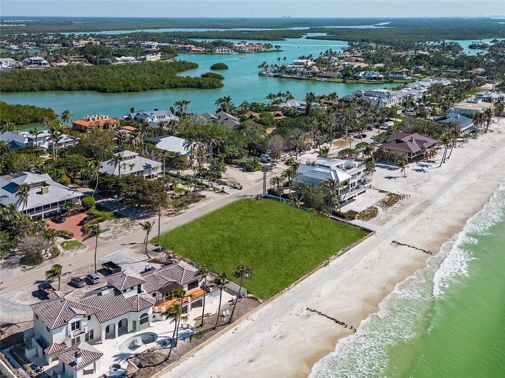 3600 Gordon Dr, Naples, FL 34102-4