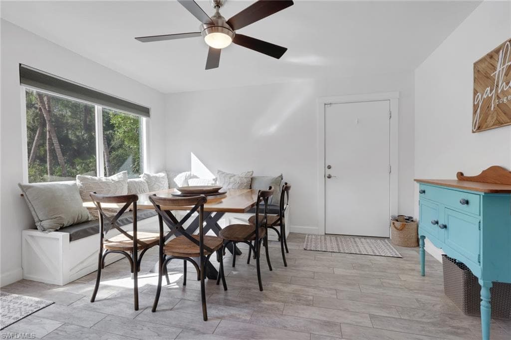 5092 Boxwood Way, Naples, FL 34116-11