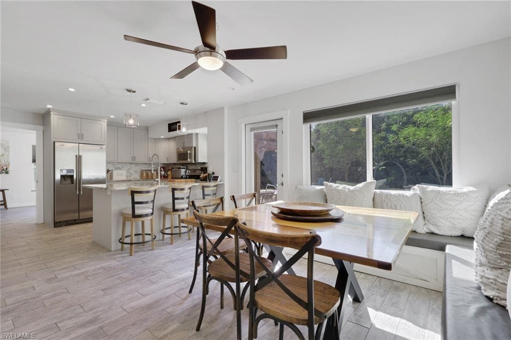 5092 Boxwood Way, Naples, FL 34116-12