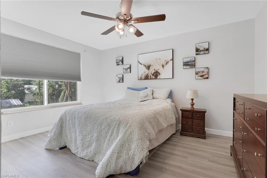 5092 Boxwood Way, Naples, FL 34116-25