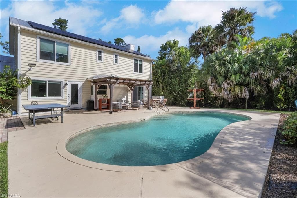 5092 Boxwood Way, Naples, FL 34116-28