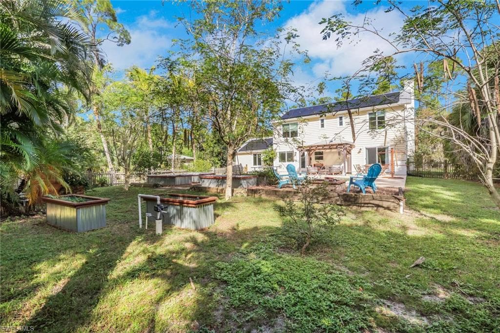 5092 Boxwood Way, Naples, FL 34116-33