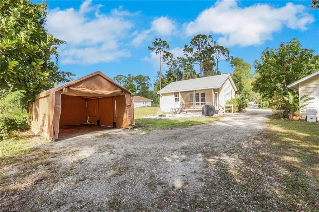 5092 Boxwood Way, Naples, FL 34116-38