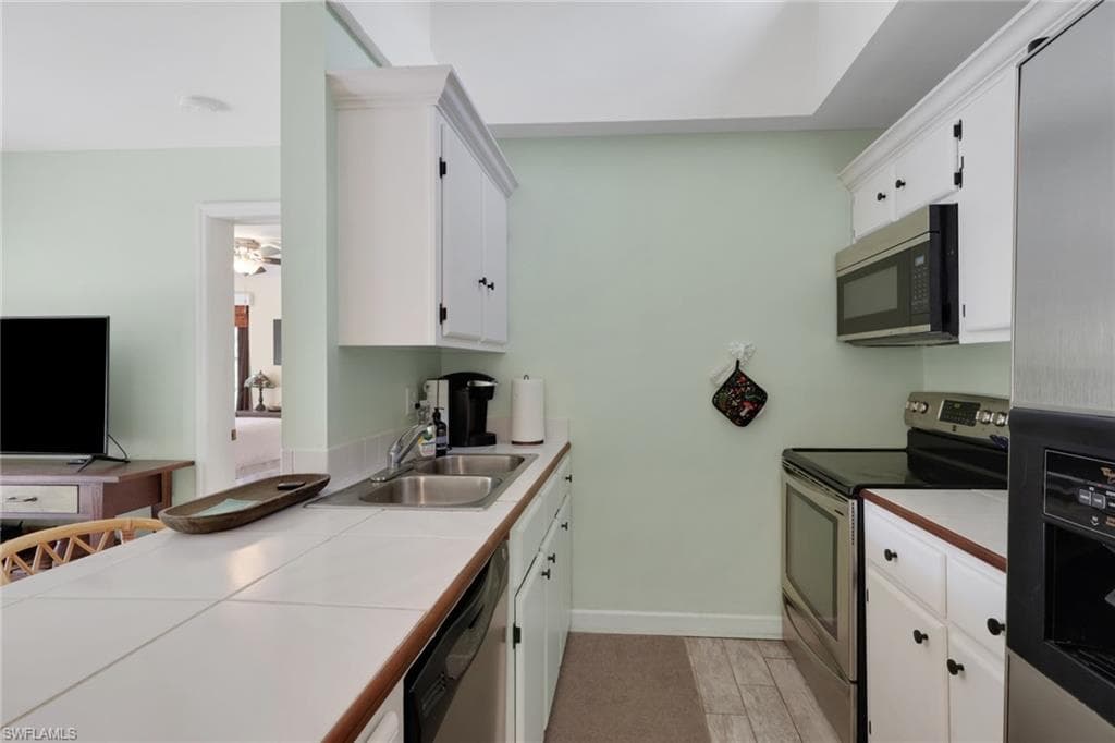 5092 Boxwood Way, Naples, FL 34116-44