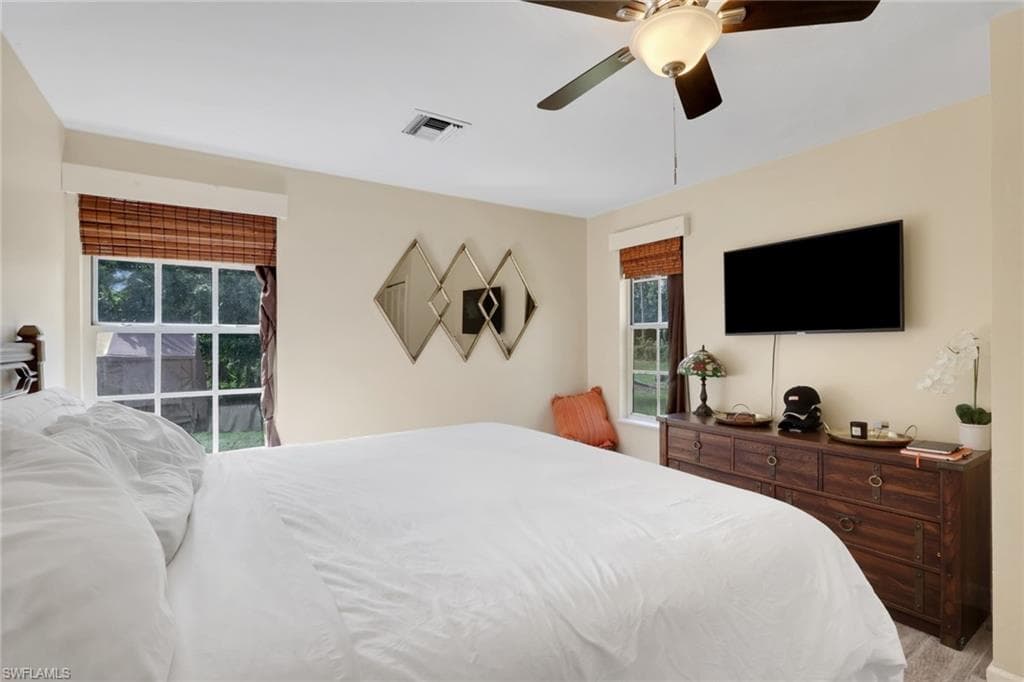 5092 Boxwood Way, Naples, FL 34116-45