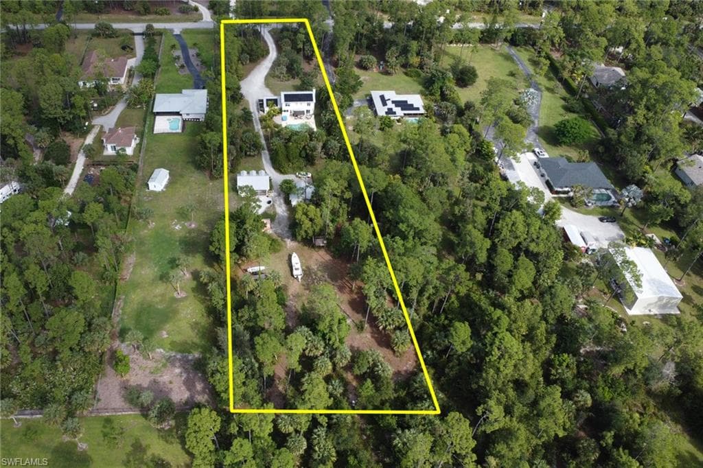 5092 Boxwood Way, Naples, FL 34116-49