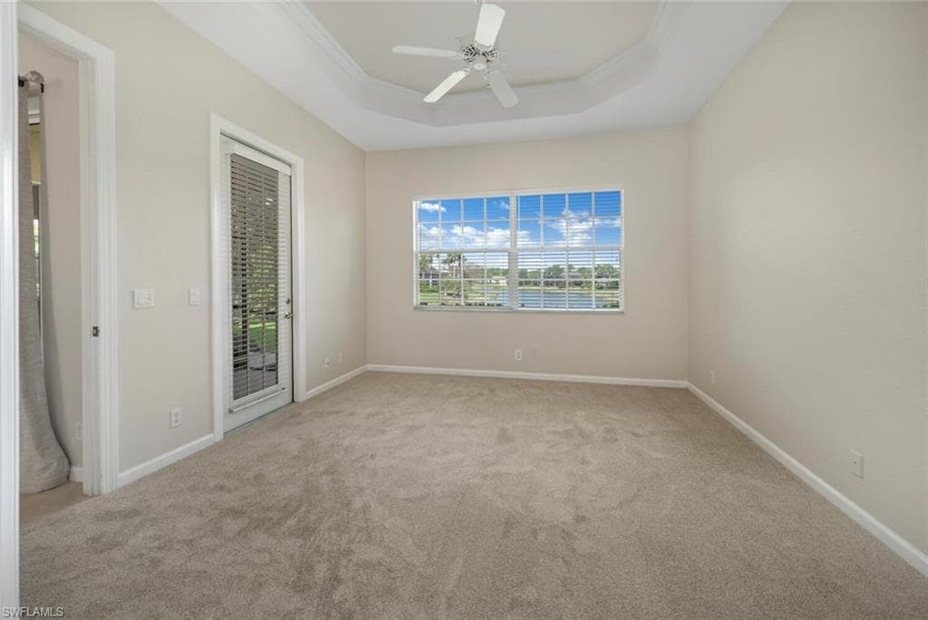 15825 Delaplata Ln, Naples, FL 34110-11