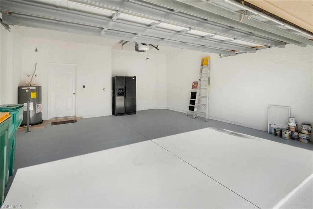 15825 Delaplata Ln, Naples, FL 34110-19