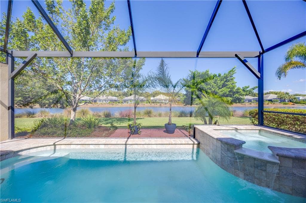 5711 Highbourne Dr, Naples, FL 34113-14