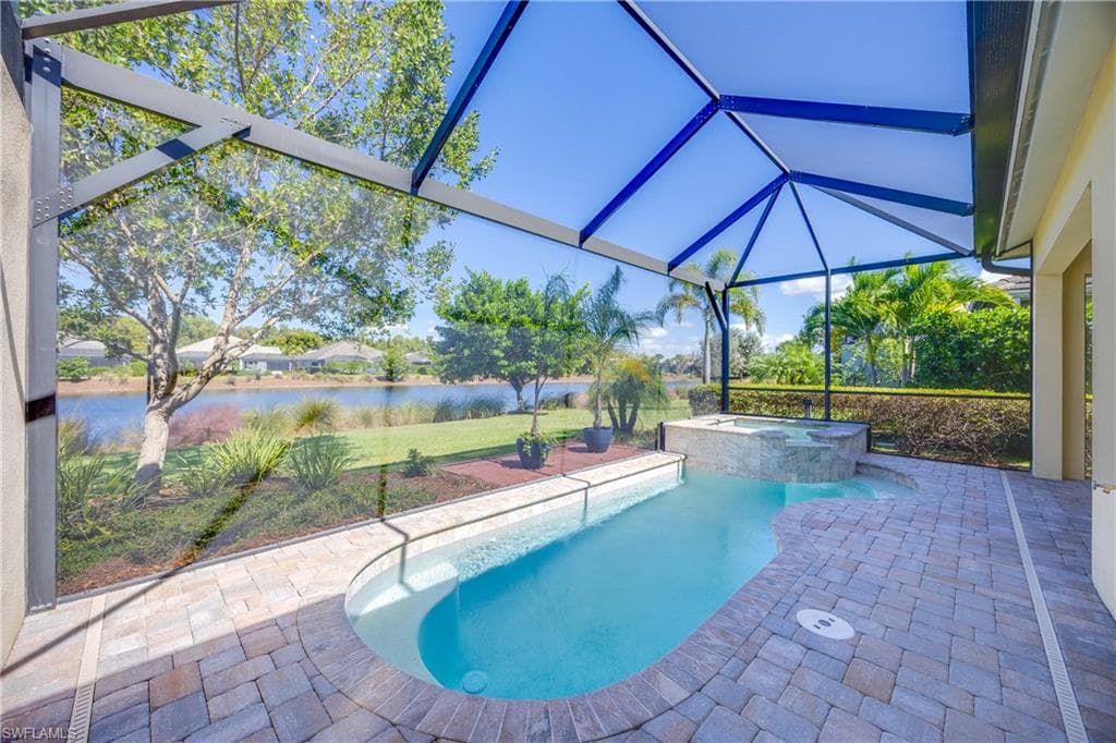 5711 Highbourne Dr, Naples, FL 34113-15