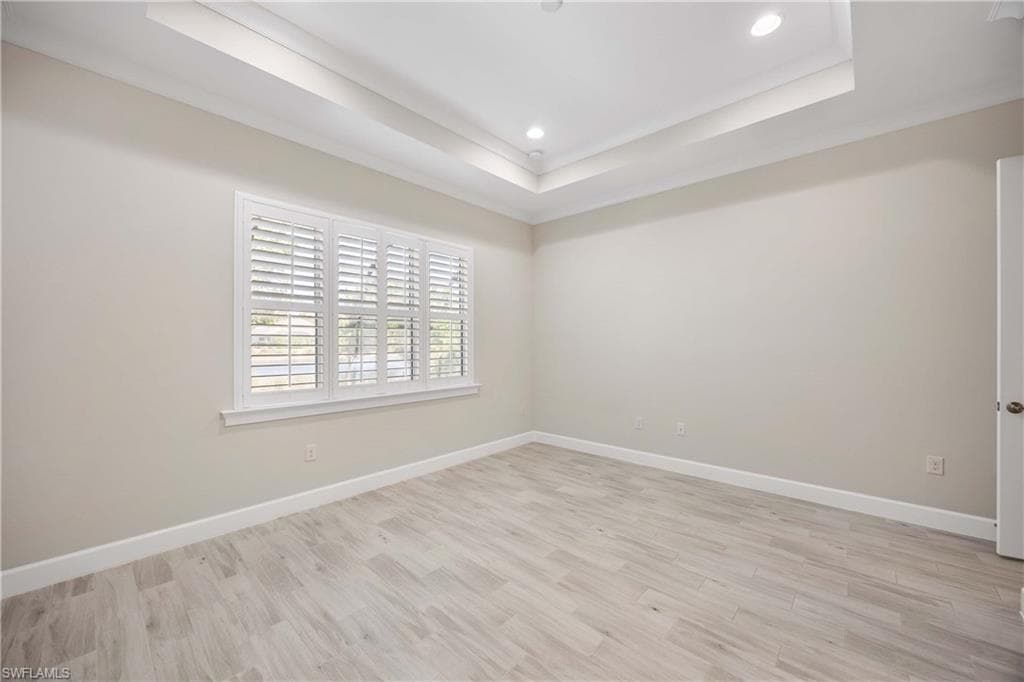 5711 Highbourne Dr, Naples, FL 34113-19