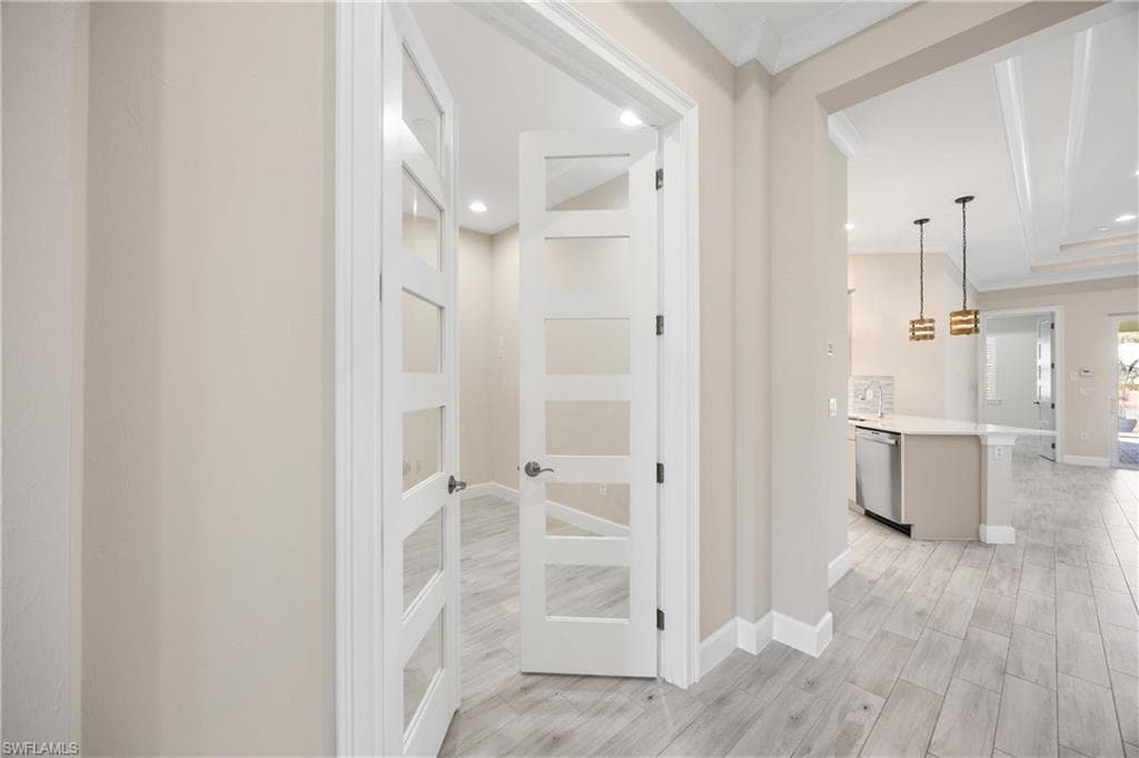 5711 Highbourne Dr, Naples, FL 34113-25