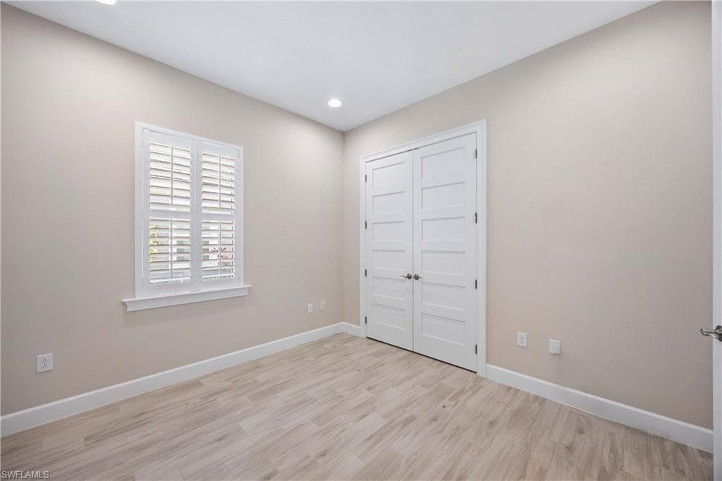 5711 Highbourne Dr, Naples, FL 34113-26