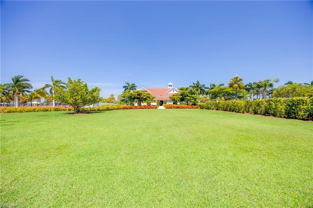 5711 Highbourne Dr, Naples, FL 34113-29