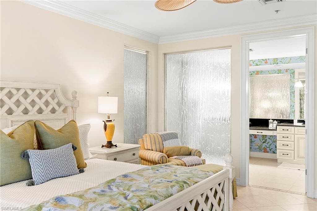 600 5th Ave S A211, Naples, FL 34102-13