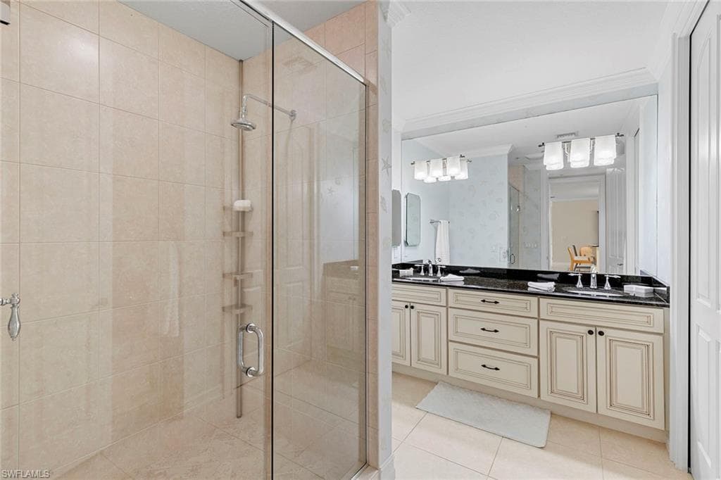 600 5th Ave S A211, Naples, FL 34102-23